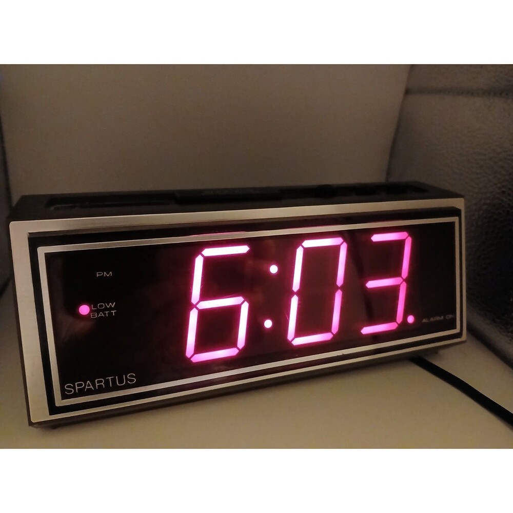 Vintage Spartus 1099 Digital Alarm Clock Wood Large Display Tested & Working